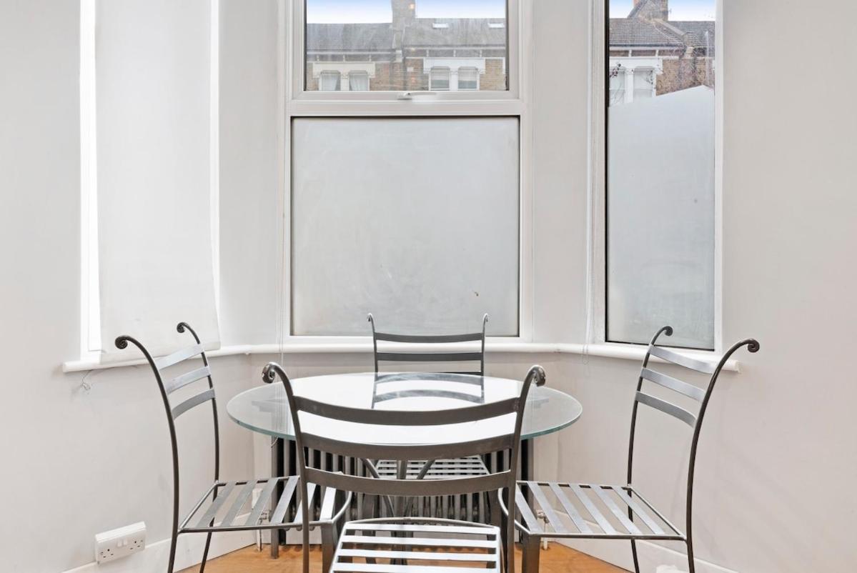 Queens Park 1 Bed Sleeps 4 Ppl Ground Floor Apartamento